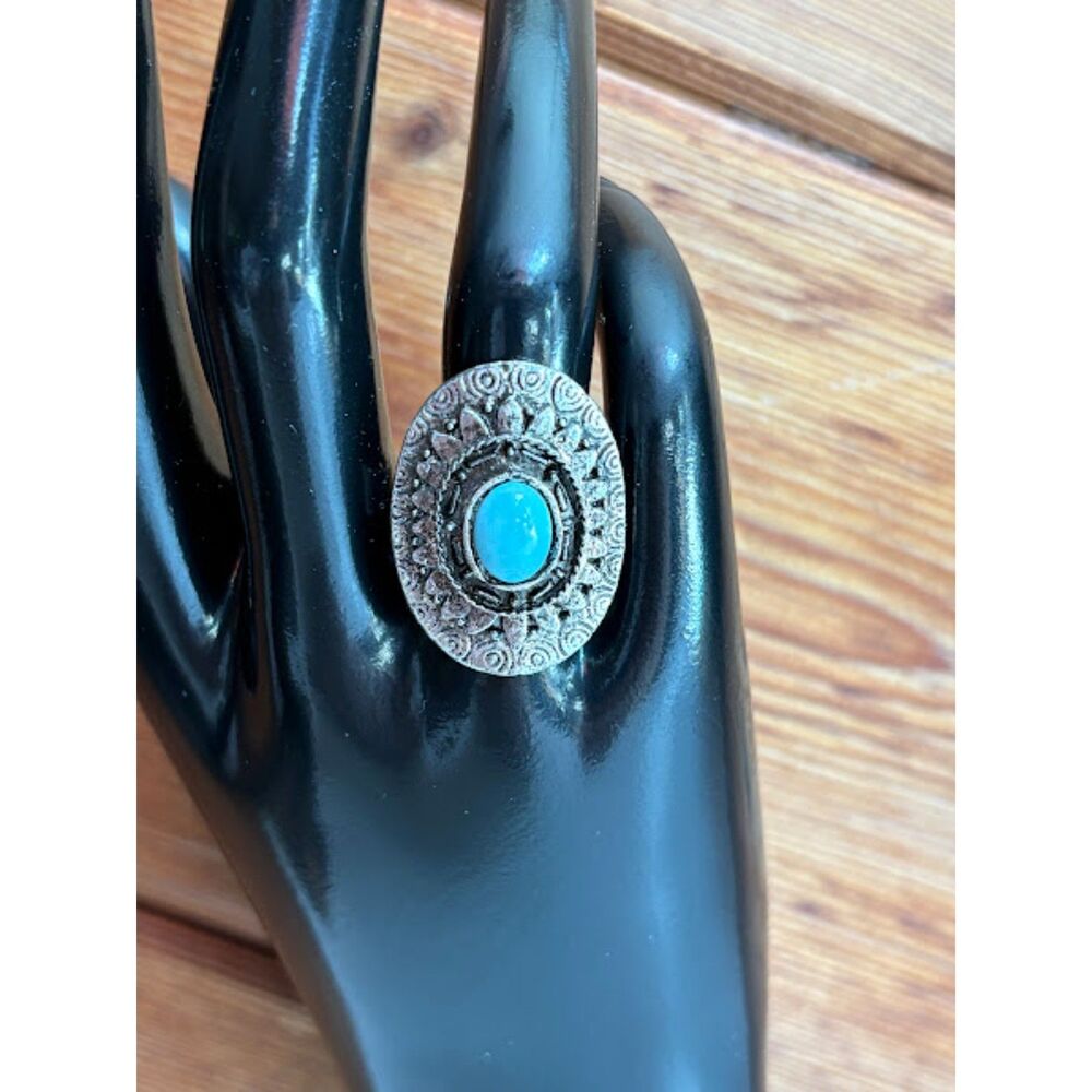 Turquoise Oval Statement Ring NWOT